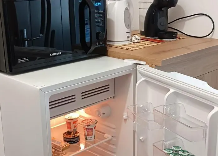 Little And Cozy Breakfast Included טימישוארה